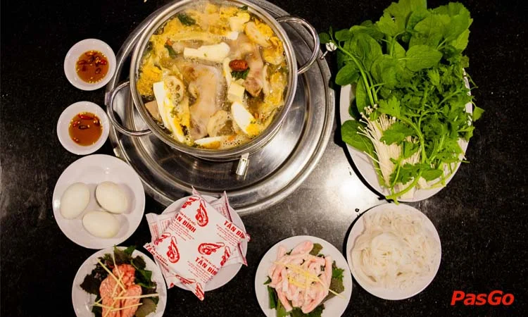 nha-hang-lau-de-dong-huong-binh-thanh-slide-4