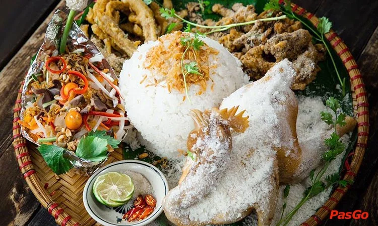 nha-hang-lau-mam-ninh-kieu-o-cho-dua-2