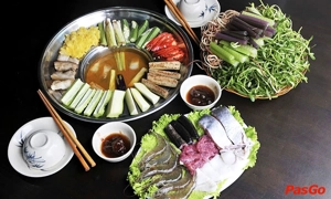 nha-hang-lau-mam-ninh-kieu-o-cho-dua-6