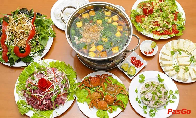 nha-hang-lau-mam-ninh-kieu-o-cho-dua-7