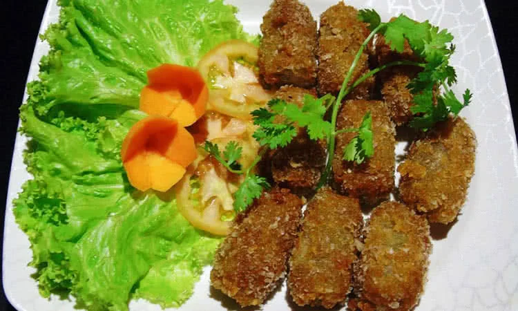 nha-hang-lau-soa-soa-64-pham-ngoc-thach-quan-2