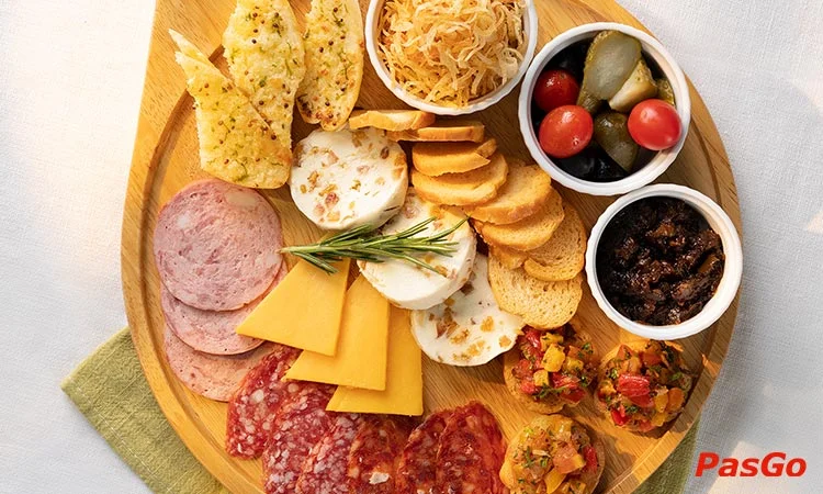 qqq88 Le Monde Steak Đào Tấn Chuyên phục vụ Steak & các món Âu 4