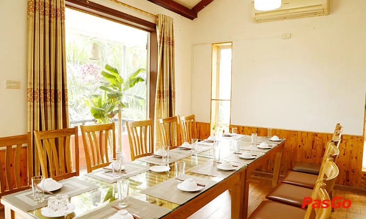 nha-hang-mai-chau-do-quang-11
