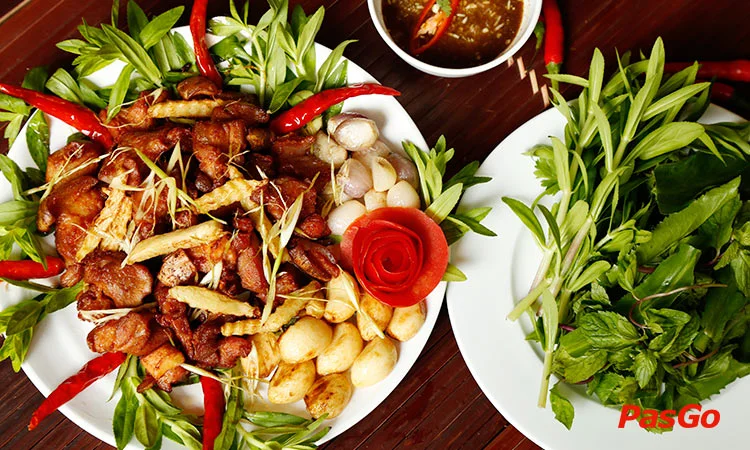 nha-hang-mai-chau-do-quang-5