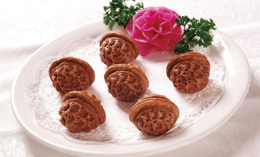 nha-hang-ngon-sushi-ngo-duc-ke-5