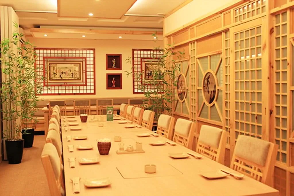 nha-hang-nhat-han-sura-sushi-khong-gian-3