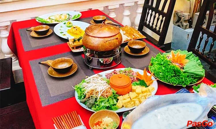 Nh&agrave; h&agrave;ng Ni&ecirc;u Ta Lounge & Restaurant Ho&agrave;ng Văn Thụ Ph&uacute; nhuận2