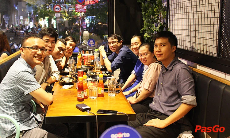 nha-hang-oporto-ho-tung-mau-9
