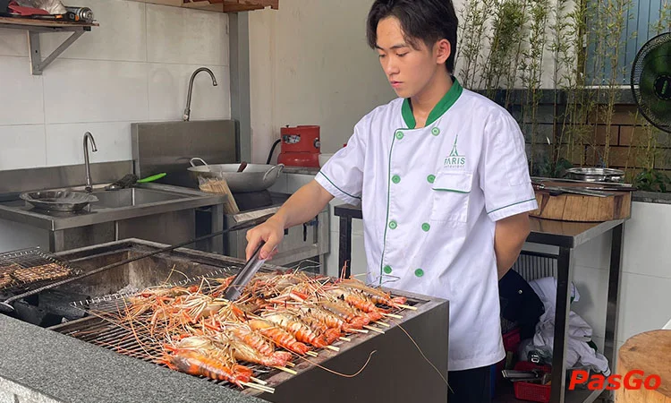 qqq88 Paris Lê Văn Khương qq8876.com hầm rượu không gian đẹp món ăn ngon 7