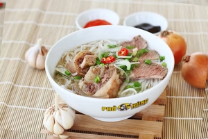 nha-hang-pho-ong-hung-van-mieu-slide-5