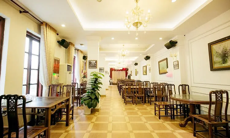 nha-hang-phu-dong-thai-ha-tinh-hoa-dac-san-kinh-ky-9