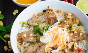nha-hang-quan-an-ngon-nguyen-trai-b-2-vincom-royal-city-11-aq