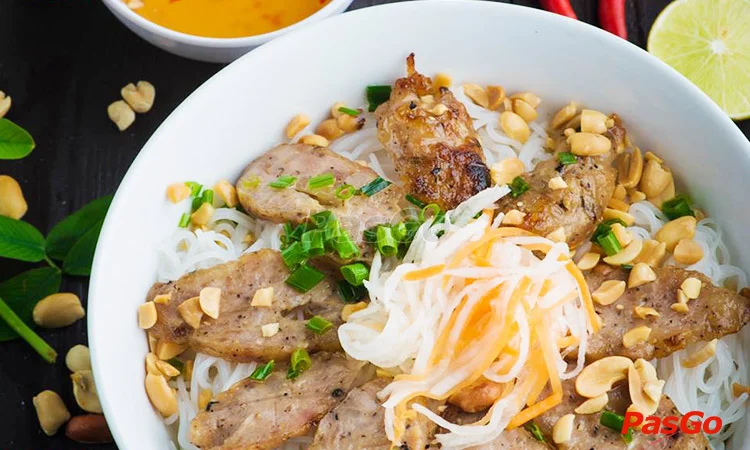 nha-hang-quan-an-ngon-nguyen-trai-b-2-vincom-royal-city-11-aq