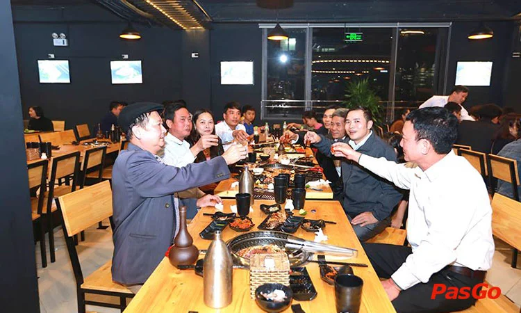 nha-hang-aki-bbq-cau-dien-slide-10