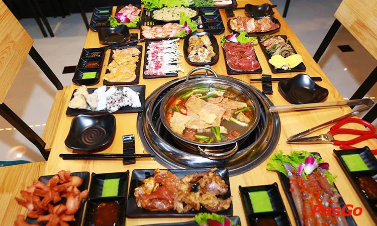 nha-hang-aki-bbq-cau-dien-slide-8