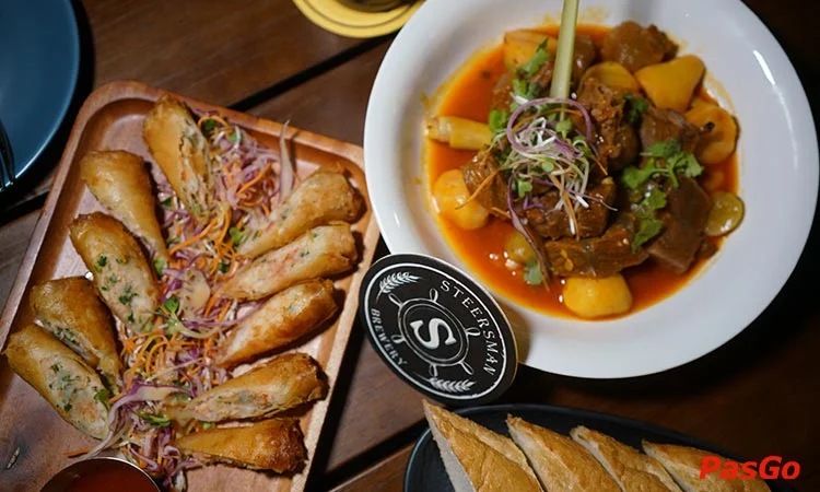 qqq88 Steersman Brewery Taproom Phan Kế Bính qq8876 Á- Âu Fusion & Bia thủ công 4