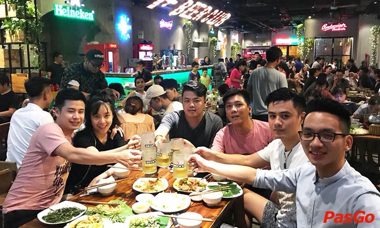 nha-hang-t-beer-club-cau-giay-slide-2