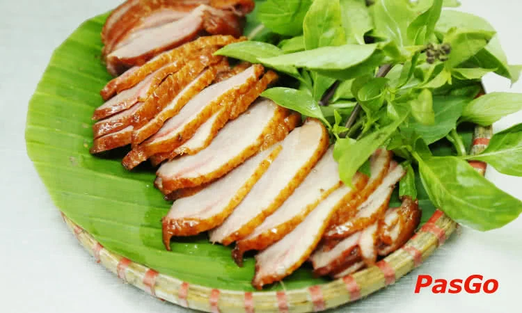nha-hang-t-beer-club-duong-lang-slide-5