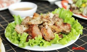 nha-hang-t-house-hoang-cau-slide-1