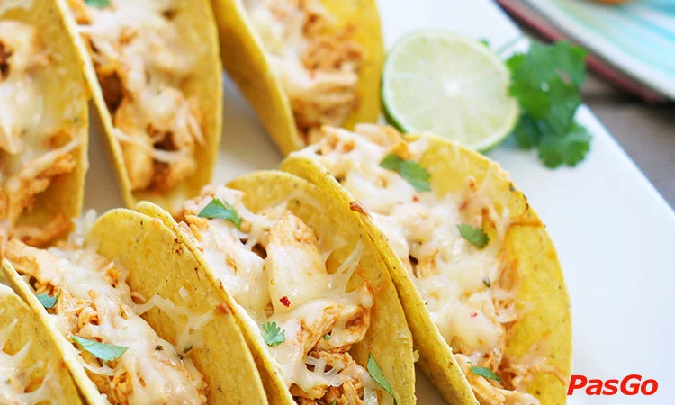 nha-hang-taco-zone-dai-co-viet-1