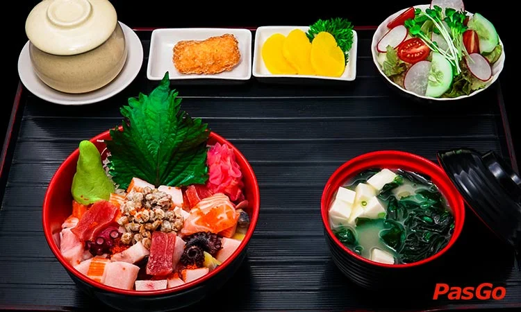 nha-hang-taiyou-maguro-nguyen-chi-thanh-5