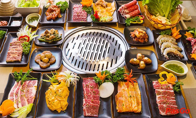 nha-hang-taka-bbq-nguyen-gia-tri-quan-binh-thanh-1
