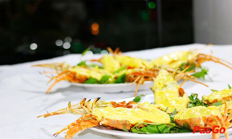 nha-hang-tan-ga-cua-nguyen-thi-dinh-slide-3