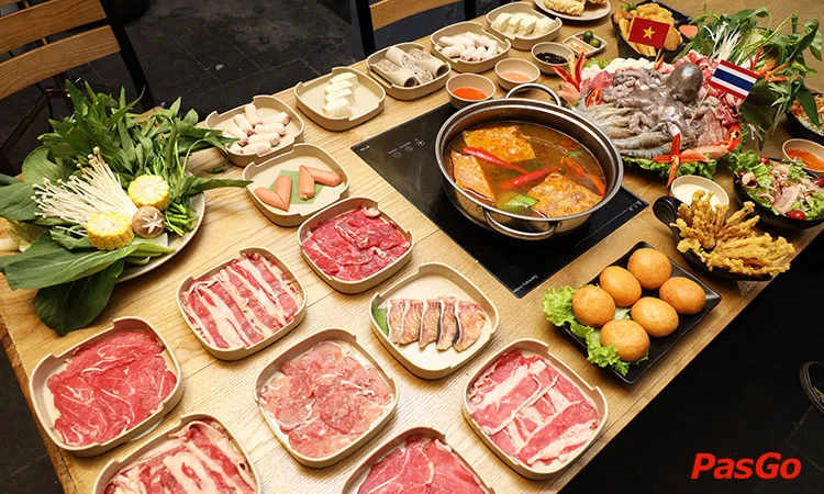 nha-hang-thai-deli-qq8827-lau-thai-hai-san-quan-hoa-1