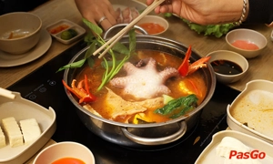 nha-hang-thai-deli-qq8827-lau-thai-hai-san-quan-hoa-3