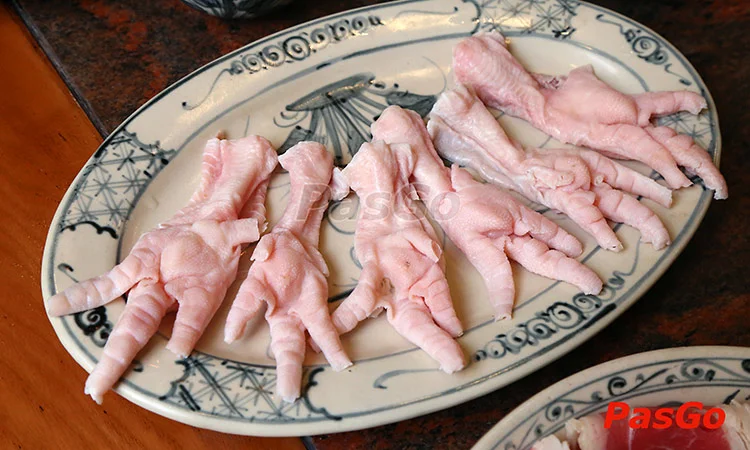 nha-hang-thai-food-phan-dinh-phung-slide-3