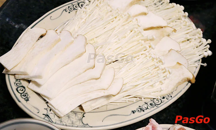 nha-hang-thai-food-ton-that-thiep-slide-7