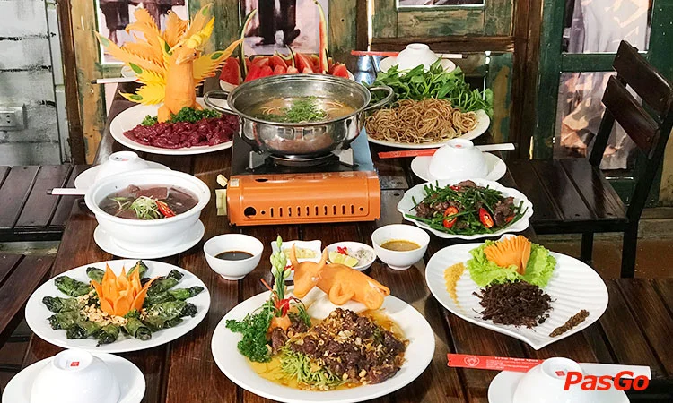 nha-hang-trau-ngon-qua-ngo-602-lac-long-quan-2
