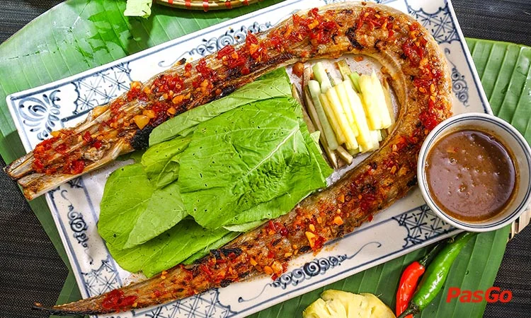 nha-hang-vi-quang-tran-hung-dao-slide-5