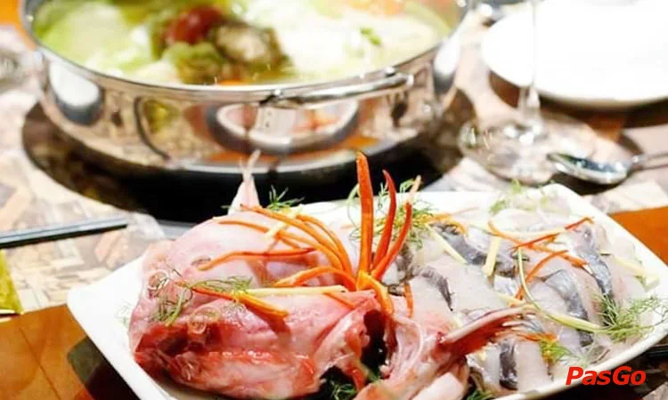 nha-hang-vua-cha-ca-le-duc-tho-5