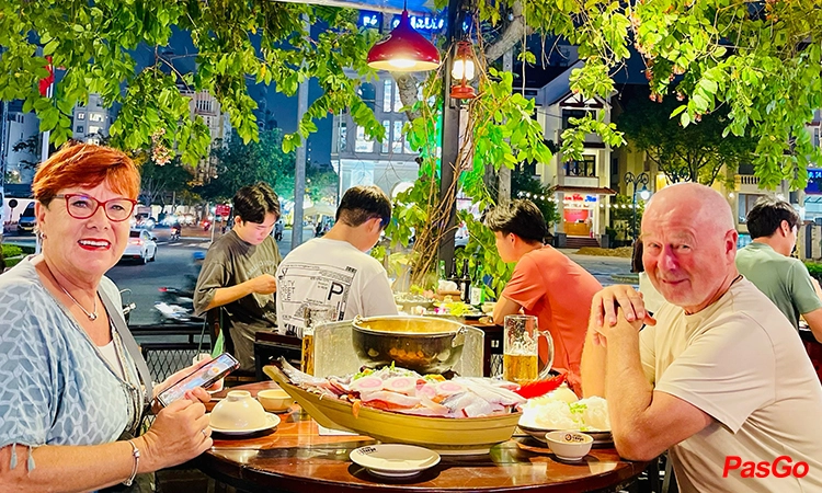 Phố qq88 Tokyo Phạm Văn Đồng 14