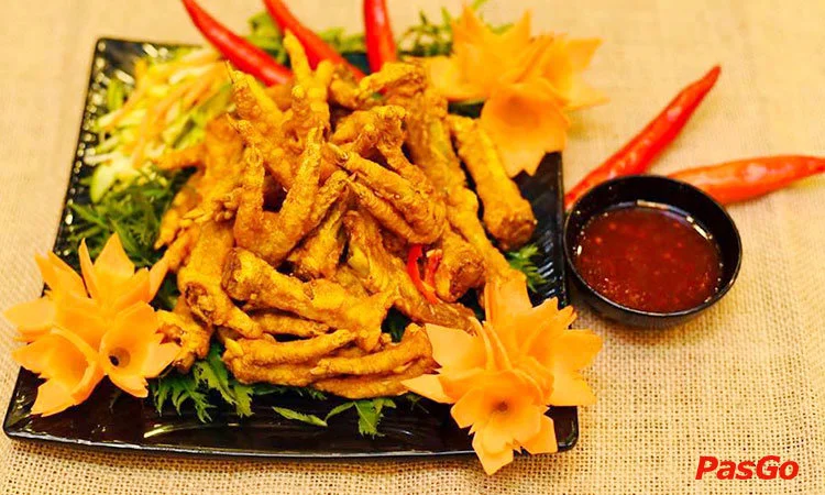phui-quan-phan-boi-chau-quan-nhau-cua-gioi-tre-6
