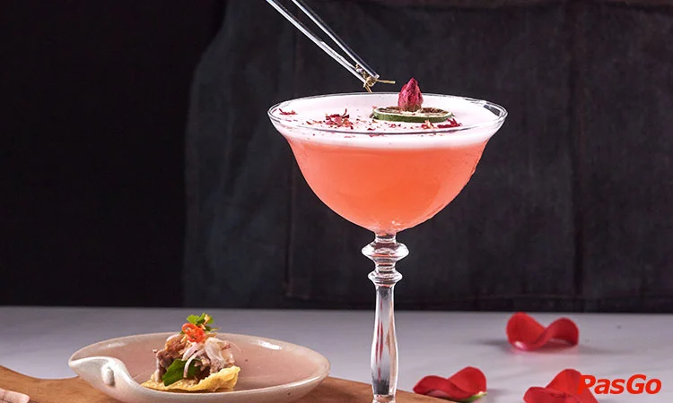 propeller-rooftop-&-bar-bay-hotel-7