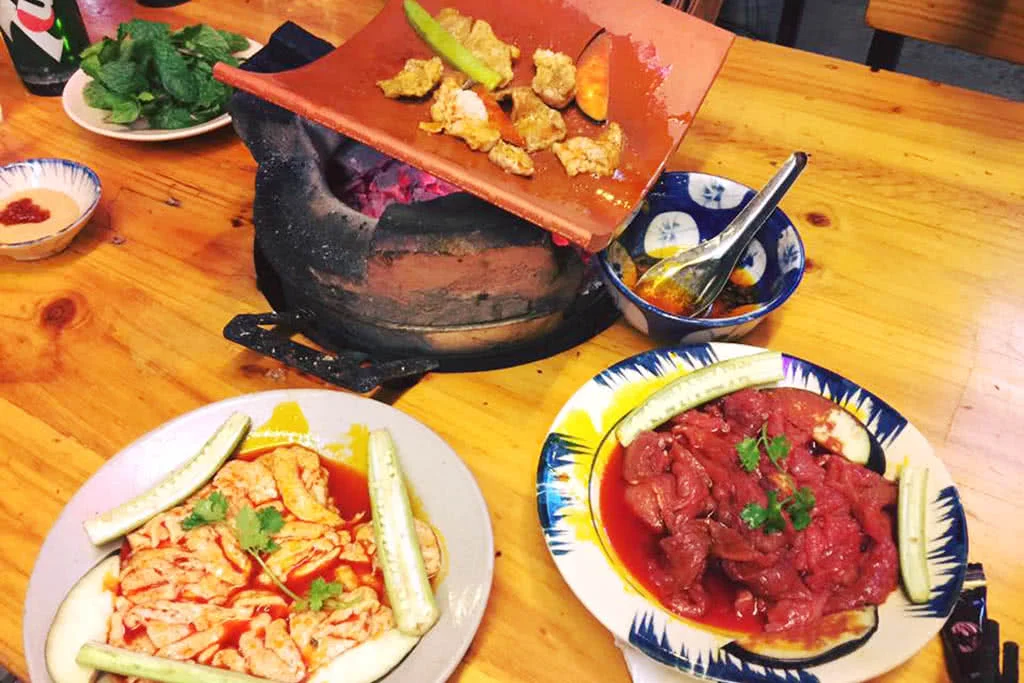 quan-an-gia-dinh-bbq-ngoi-ngon-doc-va-la-6