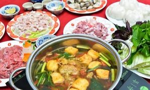 quan-ngon-bao-lam-tinh-hoa-am-thuc-viet-1