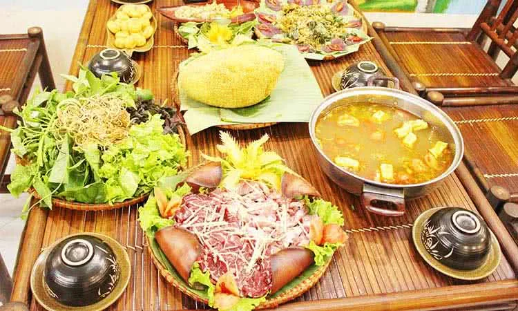 quan-que-hao-nam-dam-da-huong-vi-viet-nam-1