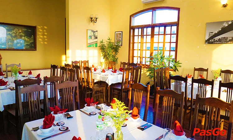 red-pepper-restaurant-nguyen-tri-phuong-slide-12