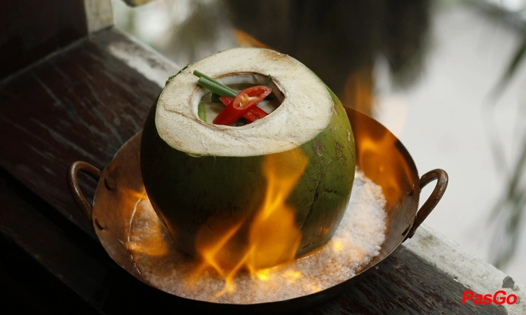 Hẻm quán Hoàng Cầu 7