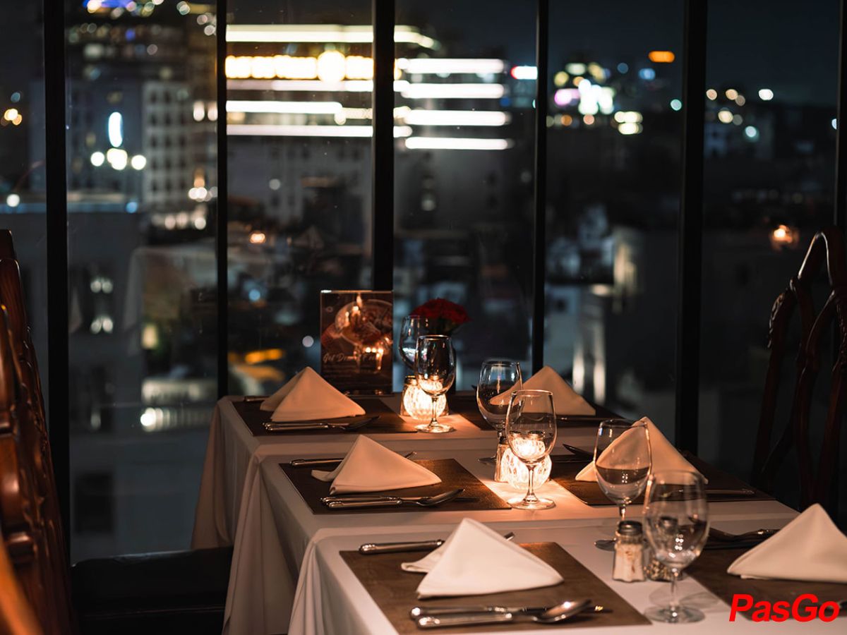 slide mun dining 24