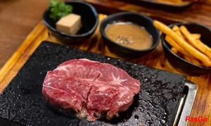Slide Ông Tây Steak 3