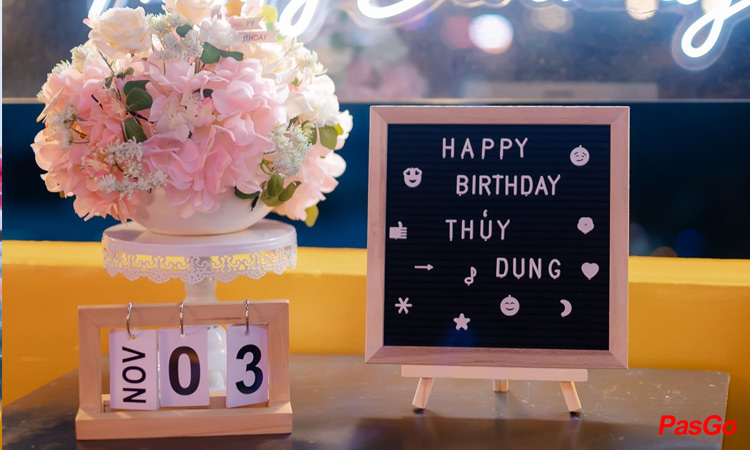 nha-hang-sik-dak-fook-an-duoc-phuc-vuon-bia-san-thuong-8