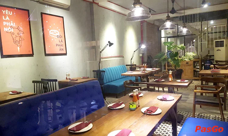 the-first-kitchen-and-bar-cach-mang-thang-8-slide-9