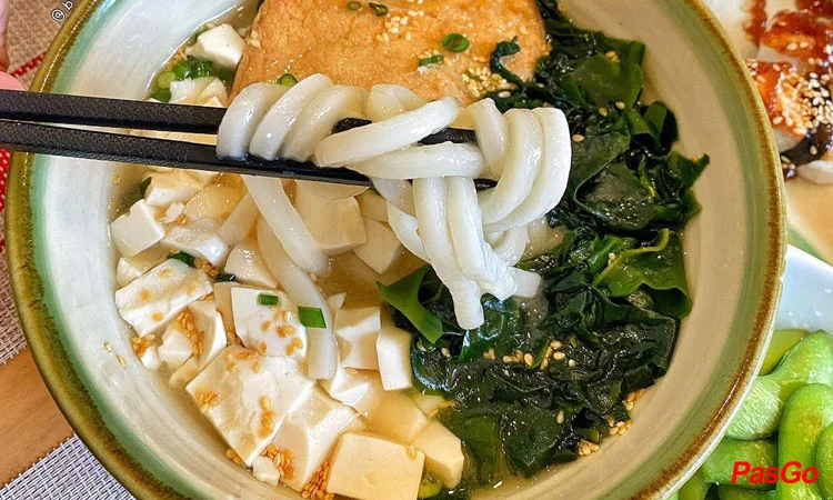 Trạm Sushi Trấn Vũ 4