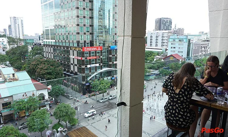 uchi-sushi-nguyen-hue-slide-9