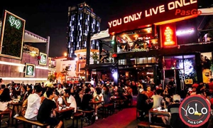 yolo-pub-and-cafe-pham-ngu-lao-slide-5