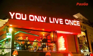 yolo-pub-and-cafe-pham-ngu-lao-slide-6